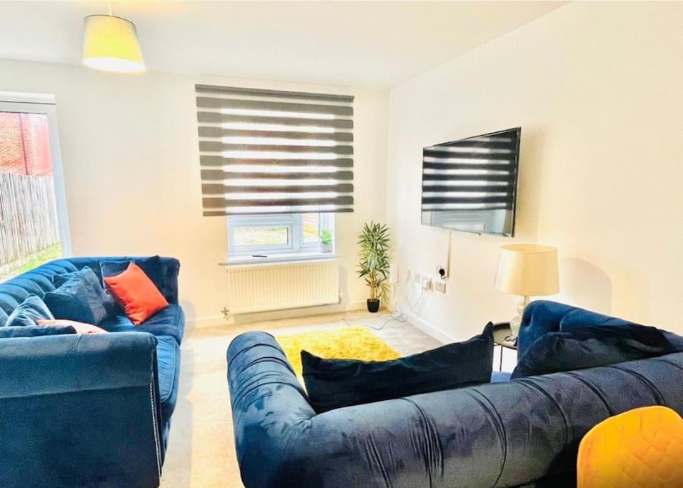 Ashford Retreat - Luxury Home With Double Parking מראה חיצוני תמונה