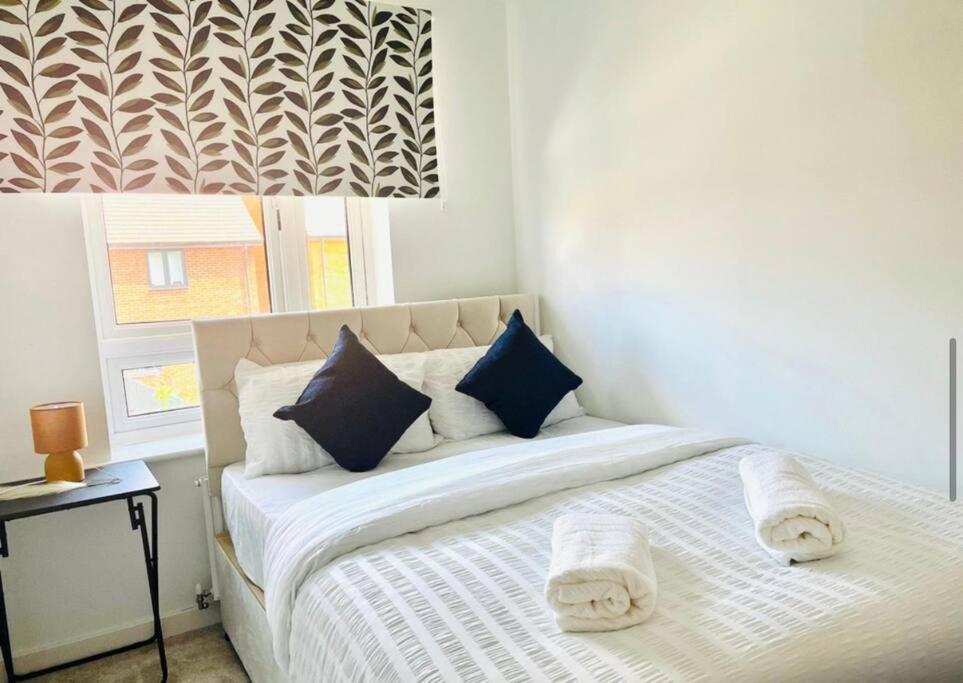 Ashford Retreat - Luxury Home With Double Parking מראה חיצוני תמונה